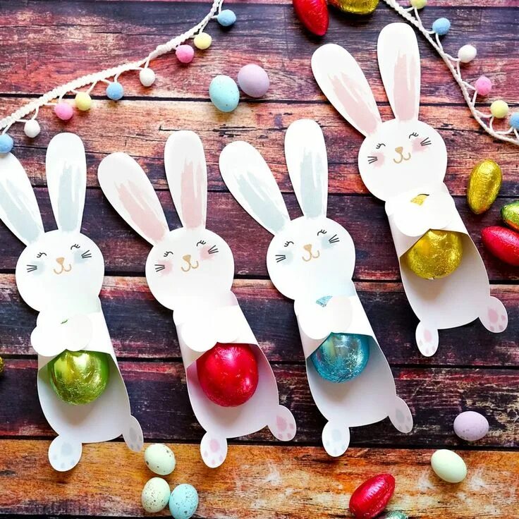 Candy bunnies. Пасхальные леденцы. пасхальные гирлянды. пасхальная доска в виде кролика. candy bunny.
