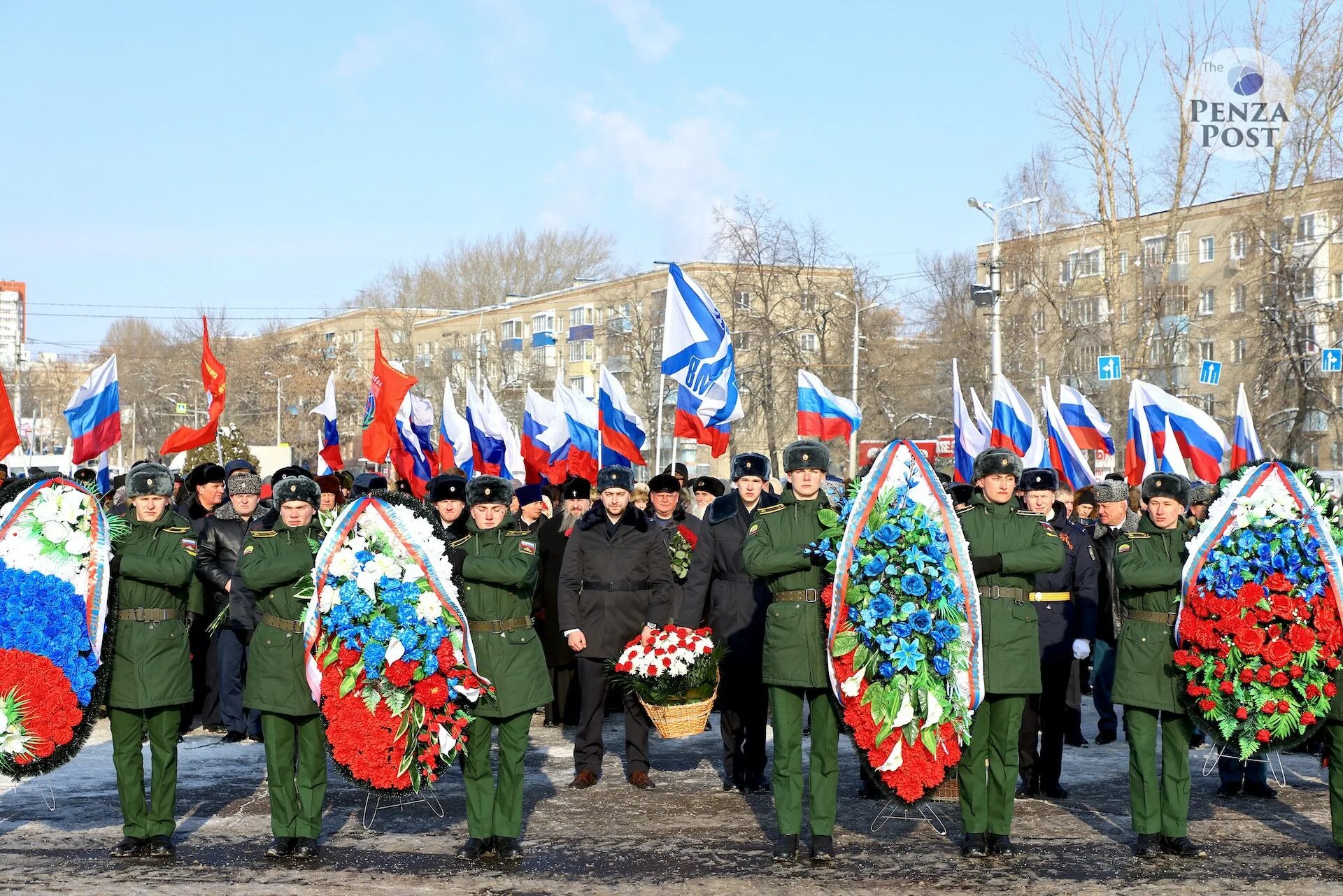 Возложение цветов на 23 февраля Пензе. Памятники воинской славы. Возложение цветов Самара 23 февраля 2023 года. Фото с 23 февраля. Пенза 23 сентября