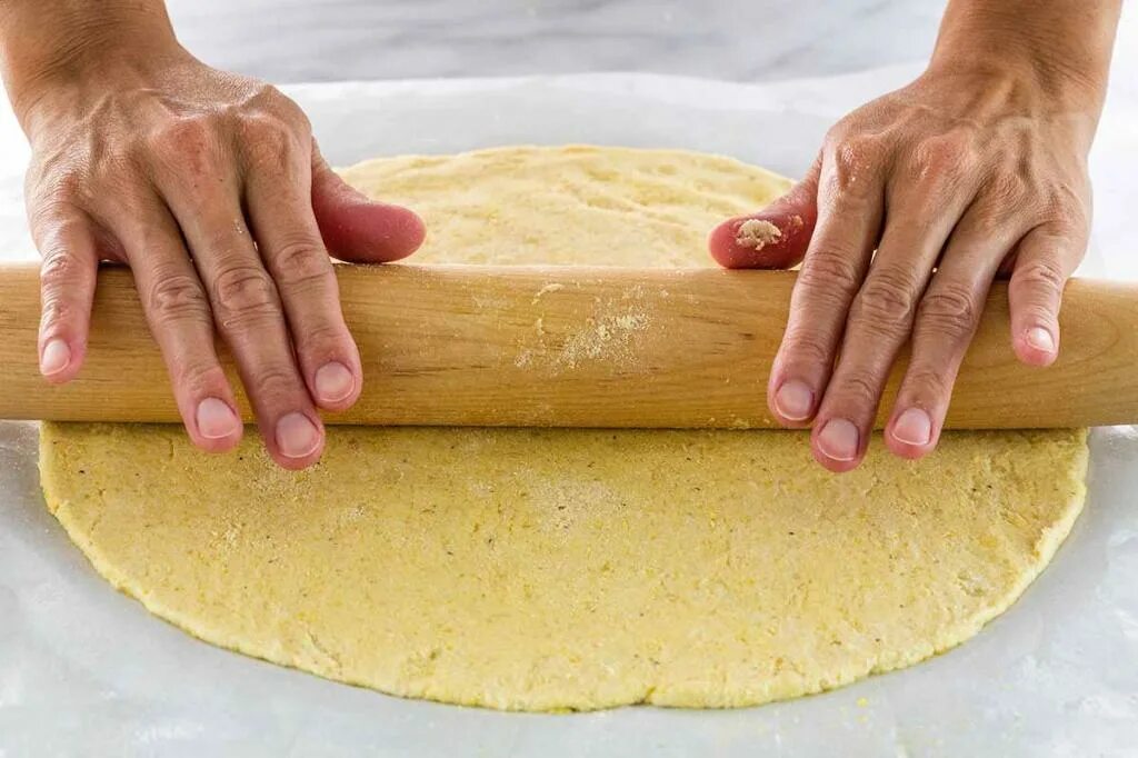 Раскатка слоеного теста. Раскатка для теста. Замешивание теста. Моем тесте. Моем тесте.