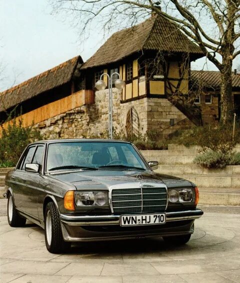 Benz old model - Feast your eyes on these retro Mercedes-Benz S-Class models Top