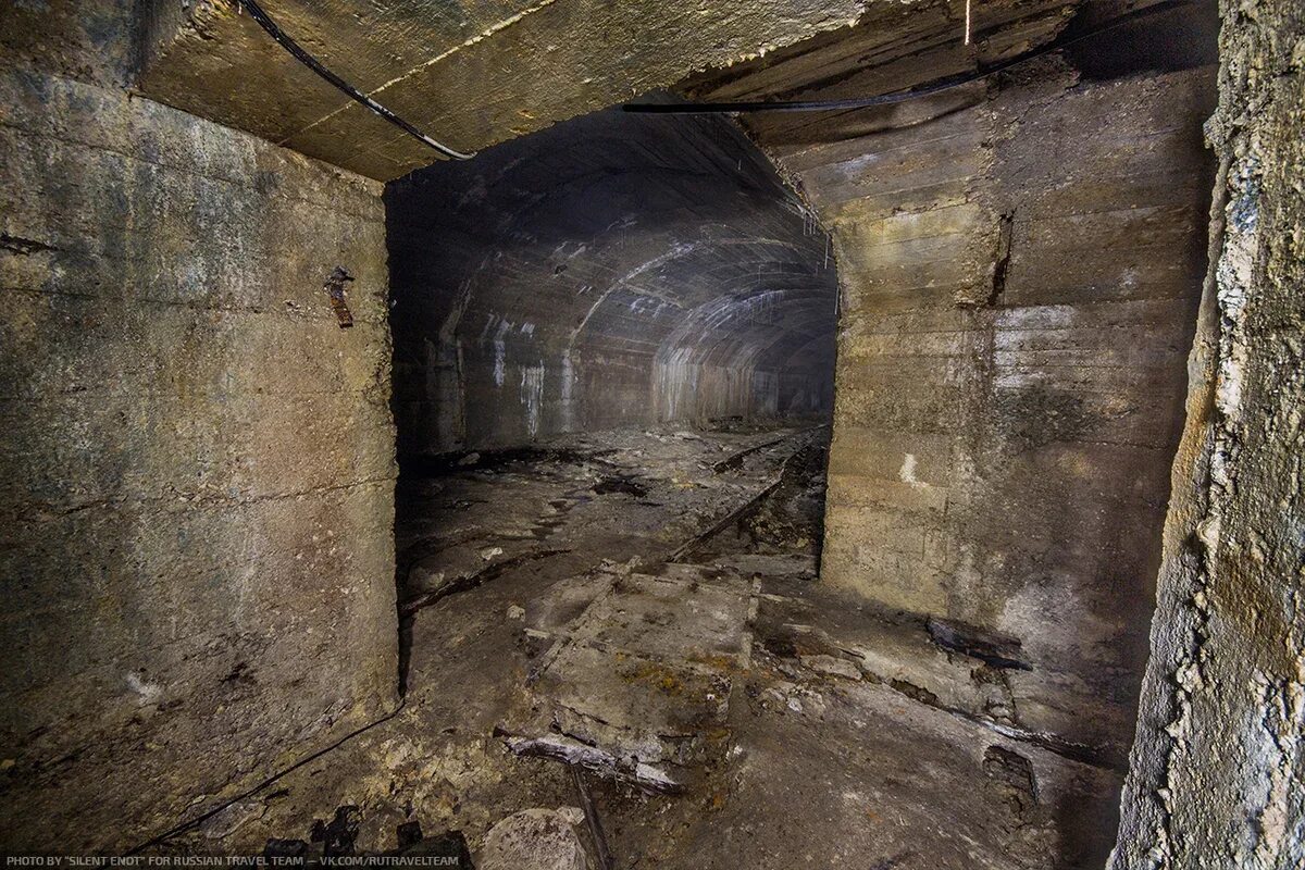 Город под землей китай. Азовсталь подземный город. Бункер подземный город секретное убежище. Подземный бункер Азовсталь. Заброшенный военный секретный бункер СССР.