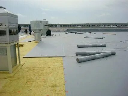 Устройство кровли из полимерной мембраны