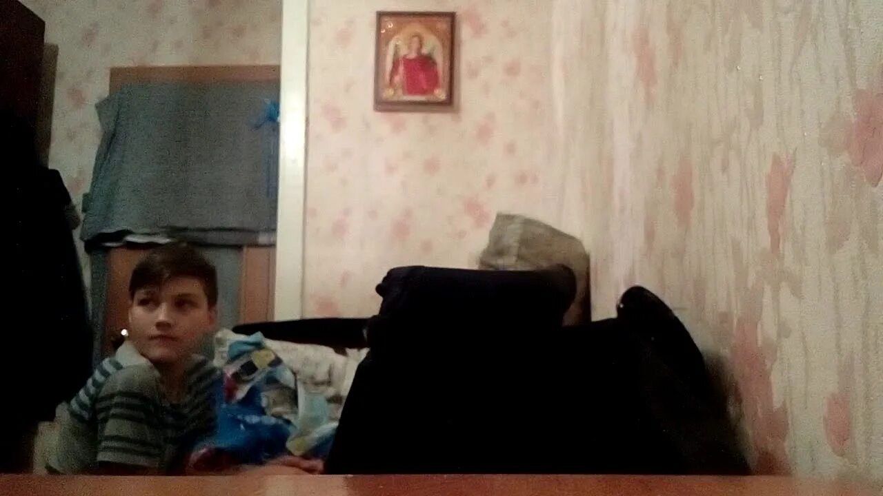 Сестра изнасиловла брату. Старший брат снасильничал младшего брата. Ребенок вытрахал младенца. Младший брат насиловал. Старший брат износилует сестру.