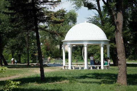 Парки луганска
