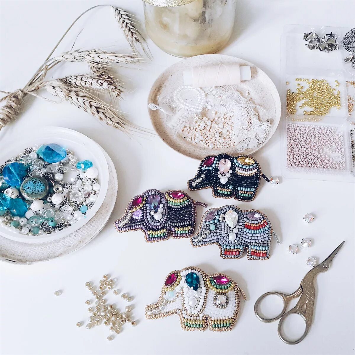 Изделия на детскую ярмарку. Самодельные игрушки. Ярмарка изделий ручной работы. Современное рукоделие. Сумка для дневника.