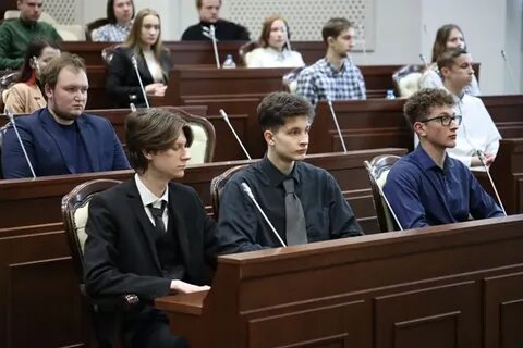 Парламент молодой
