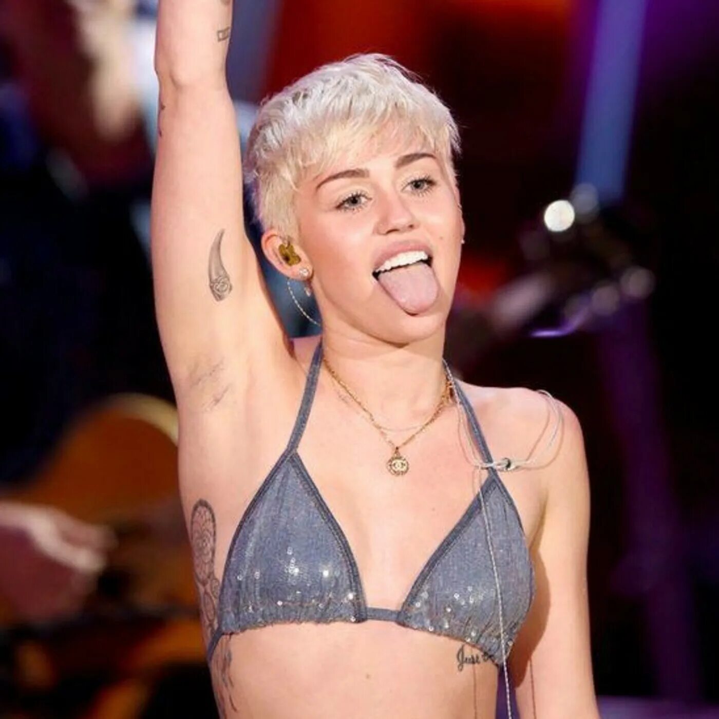 Why d you call me miley. Miley cyrus why d you only call me when.