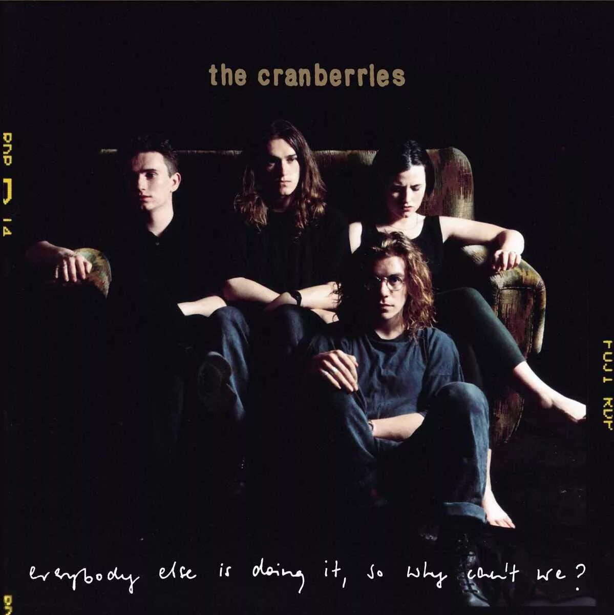 The cranberries 1993. Cranberries логотип. Cranberry музыка. Cranberries roses обложка. Cranberry музыка.