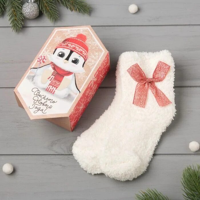 Носки diwari. Необычные новогодние подарки. Красиво упаковать носки в подарок. Оформить носки. Упаковка полотенца на 23 февраля.