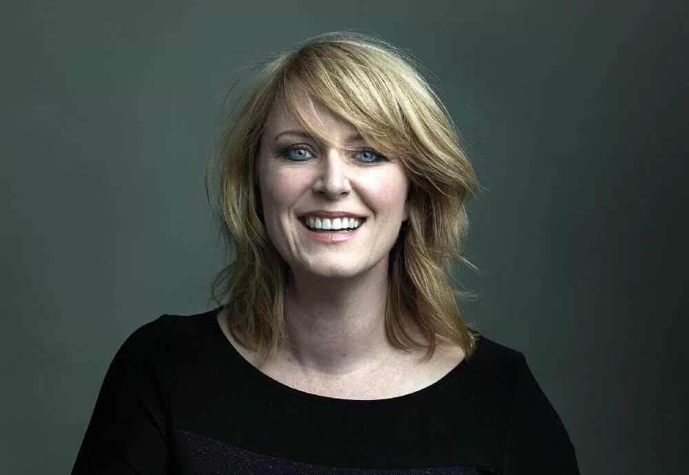 Сьюзан войчицки – генеральный директор youtube. Сьюзан бойл 2015. Сьюзан войцицки. Сьюзэн мэй прэтт. Susan kare apple.