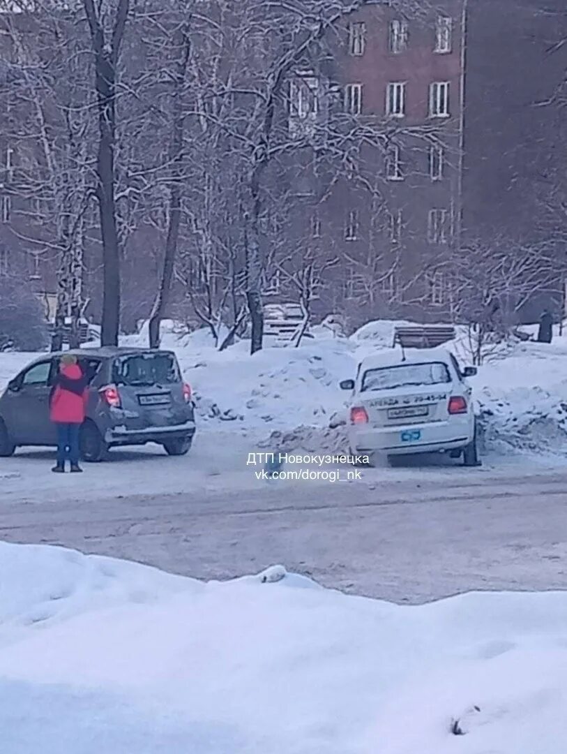 Видео аварии новокузнецк. Видео аварии новокузнецк. Дтп в новокузнецке за последние 3. Дтп в новокузнецке сегодня. Новокузнецк происшествия.