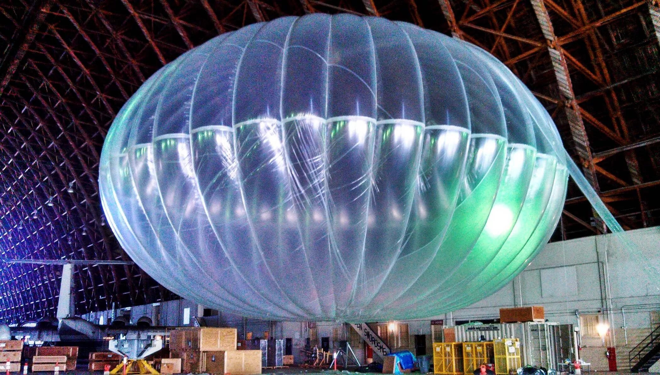 Интернет на шару. Стратосферный шар. Самый большой воздушный шар в мире. Шар в стратосфере. Шары Loon.