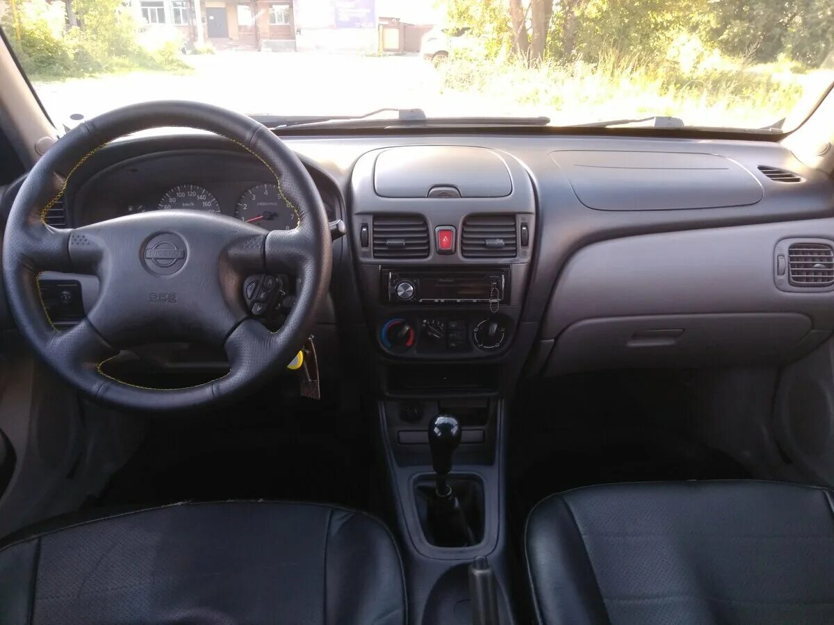 Альмера н16 2001. Nissan Almera II (n16) 2001. Ниссан Альмера 2001 хэтчбек. Ниссан Альмера n16 2001. Ниссан Альмера 2001 хэтчбек салон.