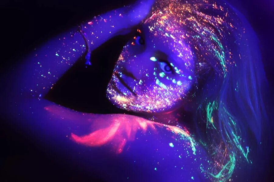 песня ультрафиолетом сладко пахло. ультрафиолет эстетика. фотосессия в ультрафиолете. фотосъемка в ультрафиолетовых лучах. дима билык.