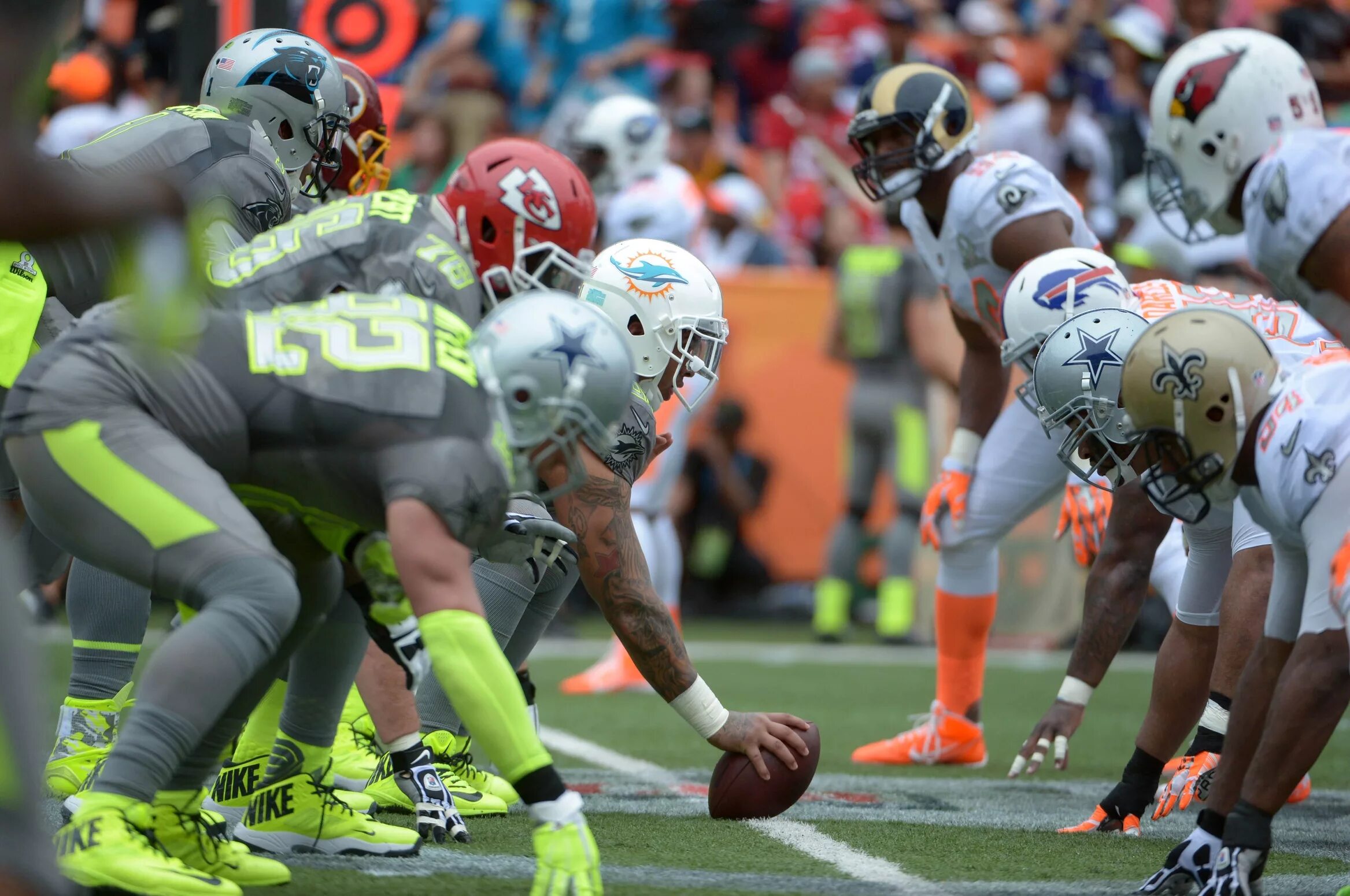 Американский футбол. Постер nfl 2022 game pass. Nfl что это. Nfl что это. Уилл перри американский футбол.
