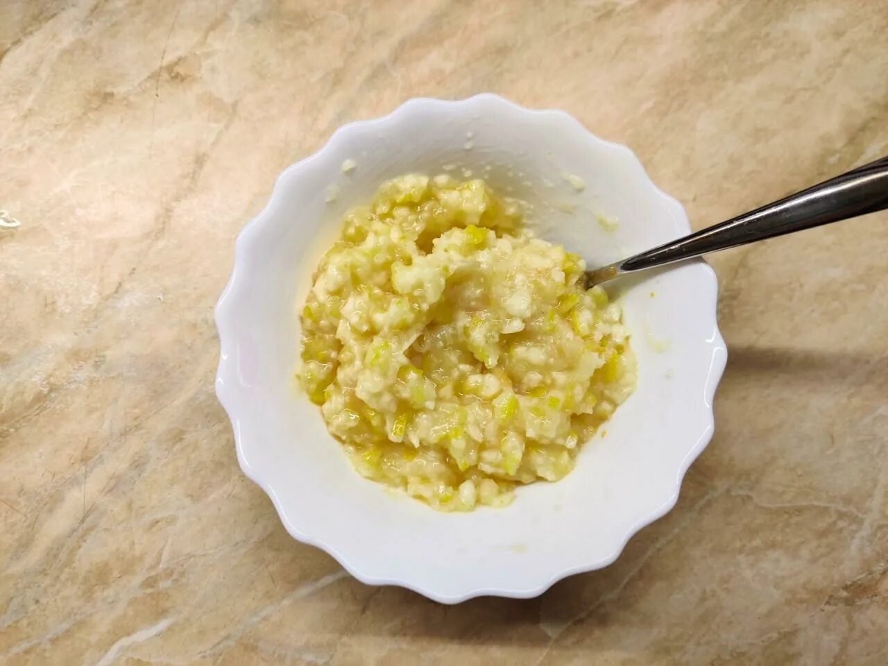 Имбирь через мясорубку. Лимон протертый с сахаром. лимон с сахаром через мясорубку. лимон с сахаром через мясорубку пропорции. лимон и апельсин через мясорубку с сахаром.