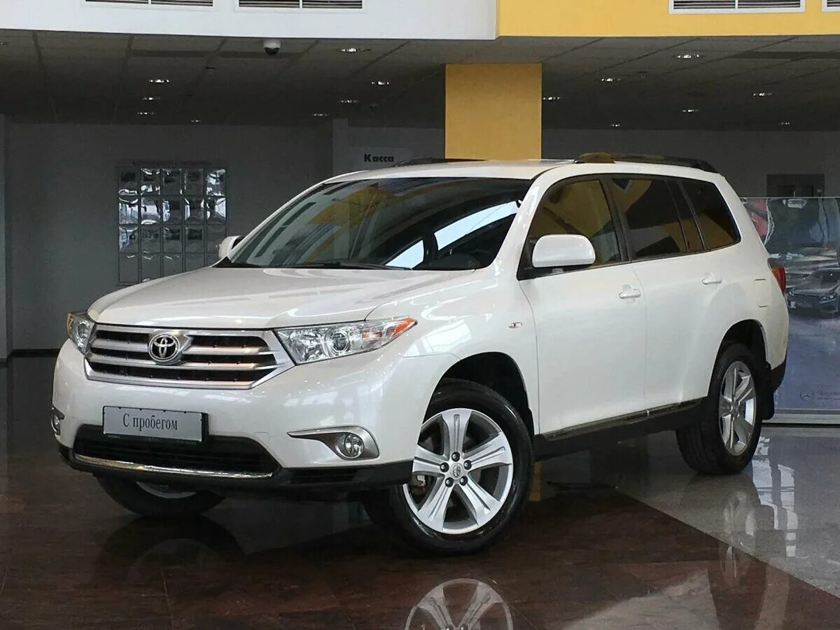 Тойота хайлендер 2013 белый. Toyota Highlander u50. Тойота хайлендер 50. Toyota Highlander 2013. Тойота в алтайском крае с пробегом