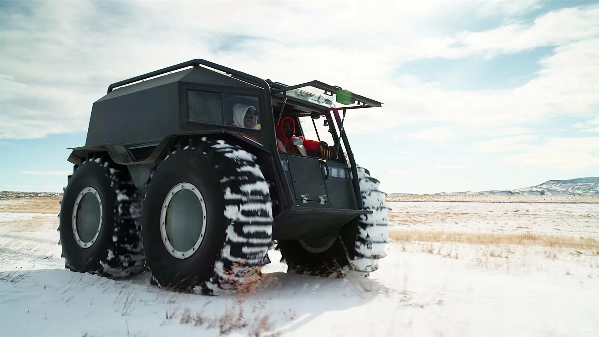 Шершень болотоход. Шерп вездеход 2022. Вездеход «шаман-2» авторос. Вездеход болотоход шерп. Болотоход шаман 8х8.