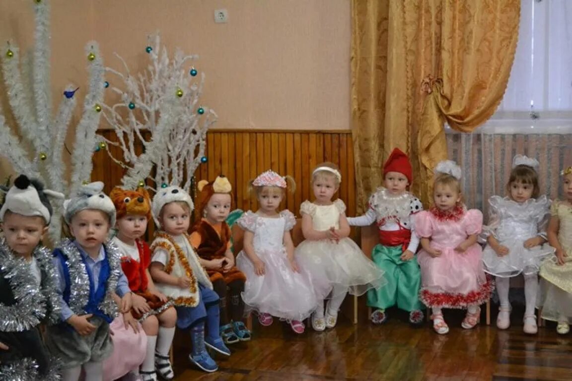 Новогодний утренник в ясельной. Новогодний утренник в ясельной