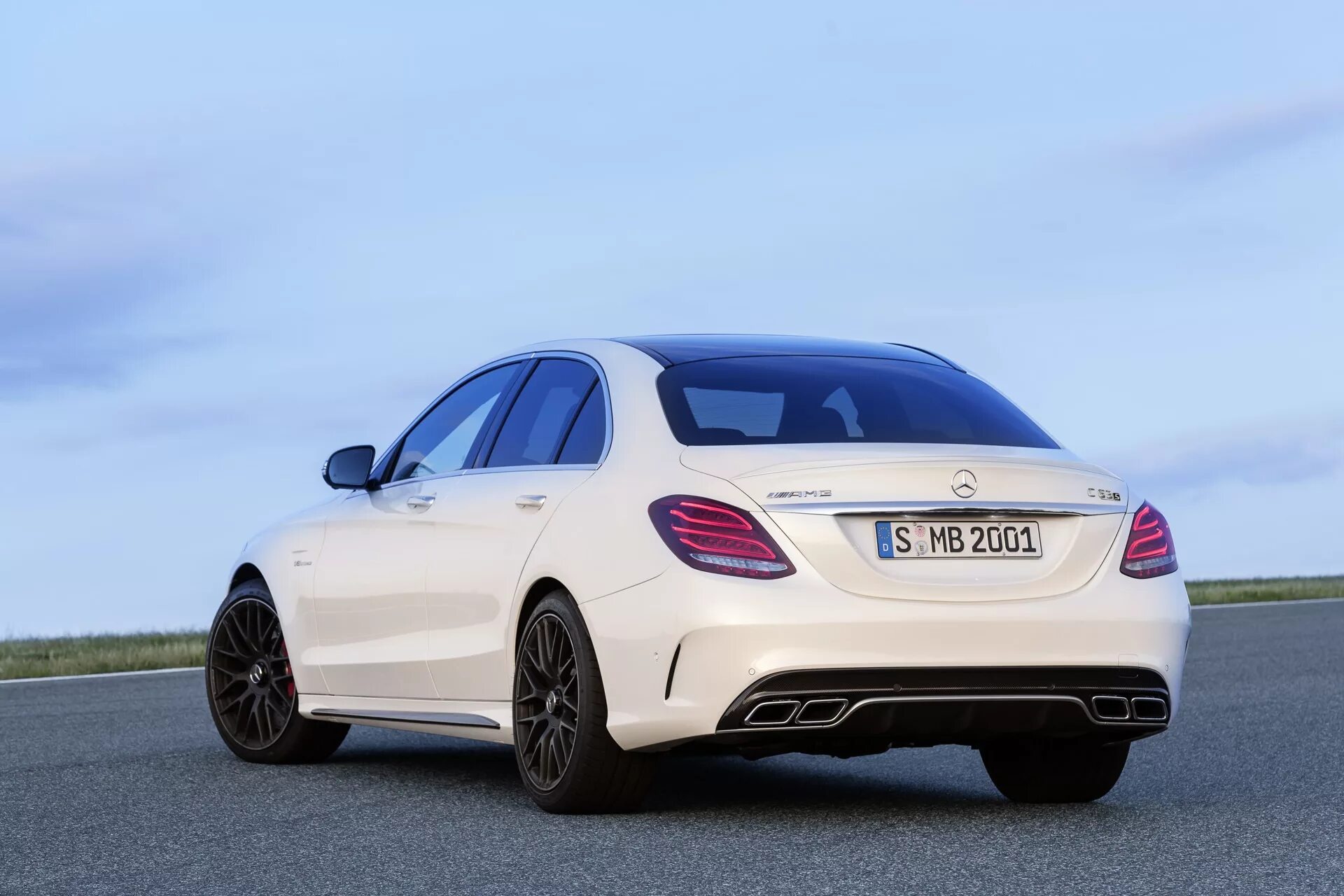 Мерседес бенц ц63 амг. Mercedes c63 amg. Мерседес бенц с 63 амг купе. Mercedes-amg c63 s coupe. Мерседес-бенц c63 amg.