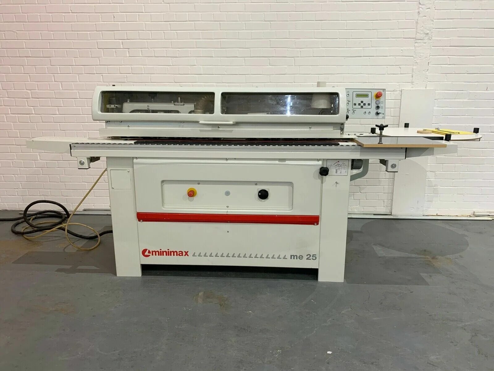 Scm minimax. Scm minimax me 25. minimax 25i twin. ремень для minimax me25.