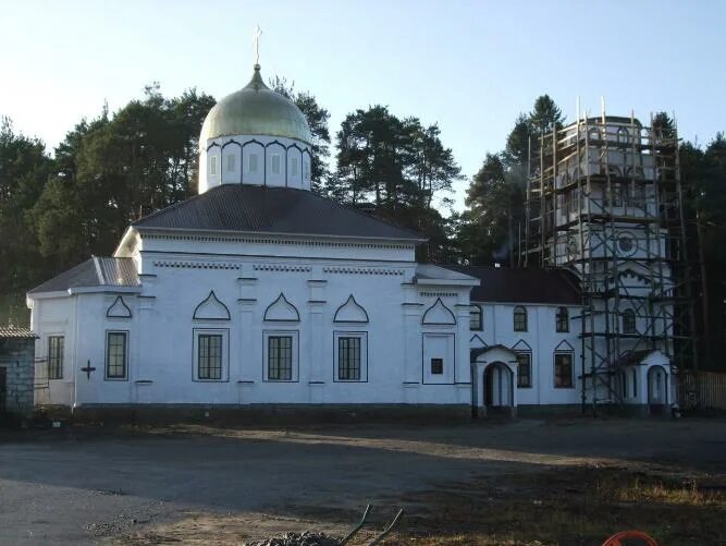 Муромский Успенский монастырь Карелия. Муромский Успенский монастырь на Онежском озере. Муромский Свято-Успенский монастырь фото. Муромский успенский монастырь