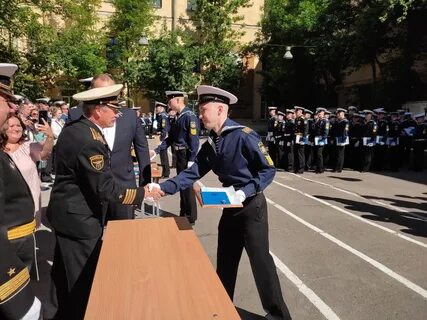 Служба молодых офицеров