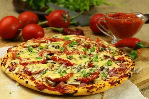 Рецепт пиццы с луком помидорами