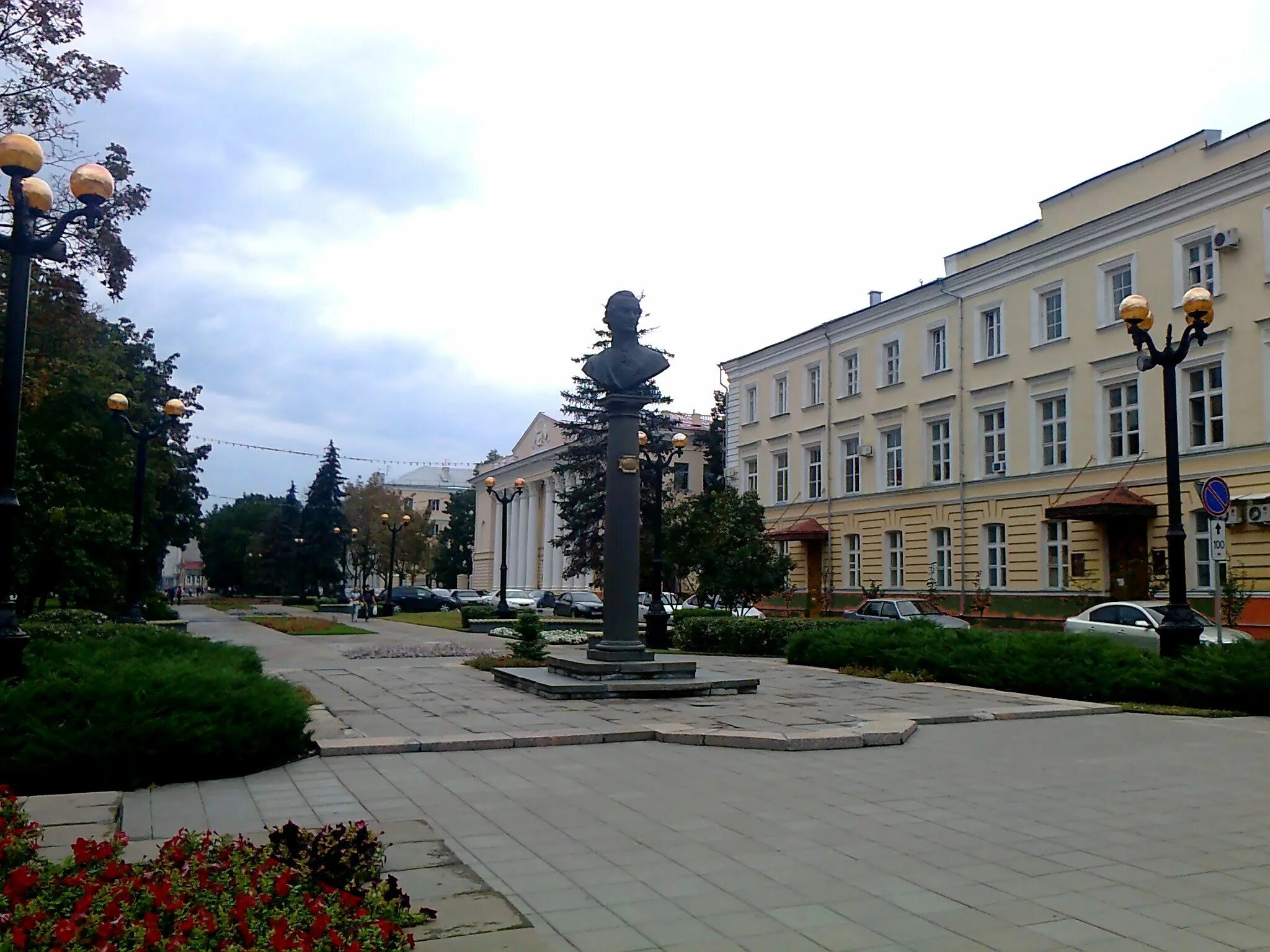 Тамбов фото улиц. Ул державинская тамбов. памятник г р державину в тамбове. тамбов, державинская ул., 3а. державинская улица 3 тамбов.