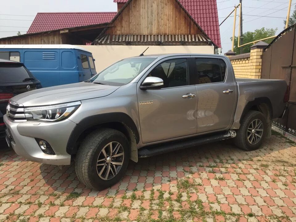 Hilux расширители. Toyota hilux 8. расширители toyota hilux. toyota hilux 2.8. расширители арок тойота хайлюкс 2016.