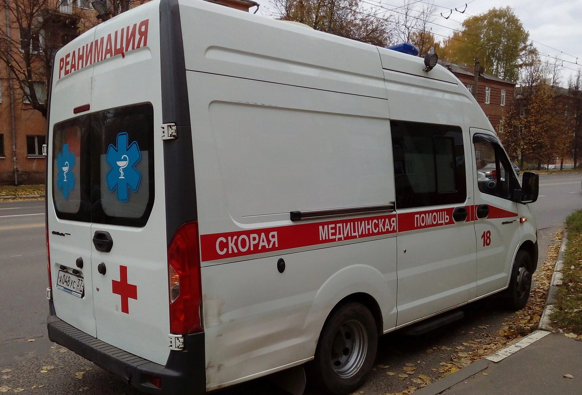 служба скорой медицинской помощи. работники скорой медицинской помощи. неотложка новый город. бригада скорой помощи. бригада скорой.