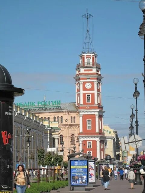 Выставка в думской башне. Башня у Гостиного двора СПБ. Гостиный двор Думская башня. Гостиный двор и башня городской Думы.