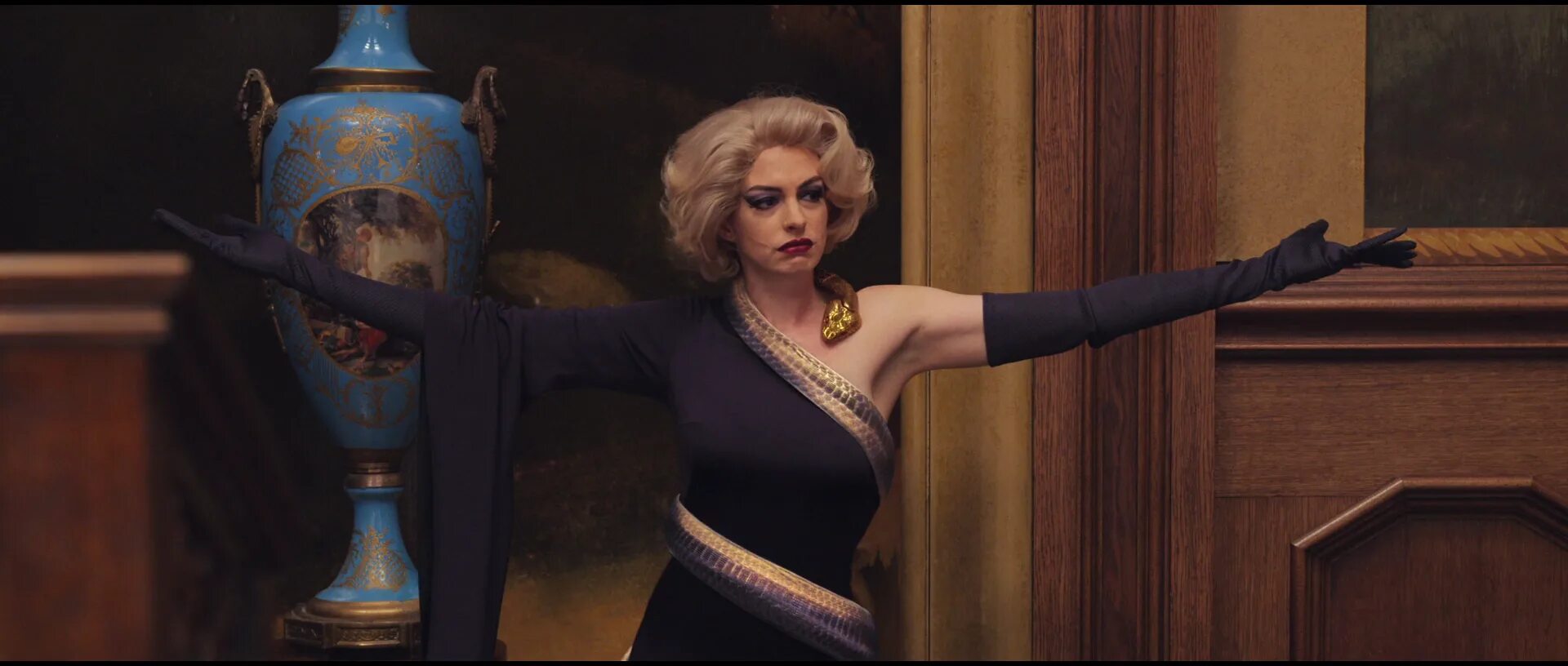 Ведьмы фильм 2020. Фильм ведьмы роберта земекиса. Стэнли туччи ведьмы. Ведьмы роберта земекиса. Ведьмы 2020 энн хэтэуэй гримм.