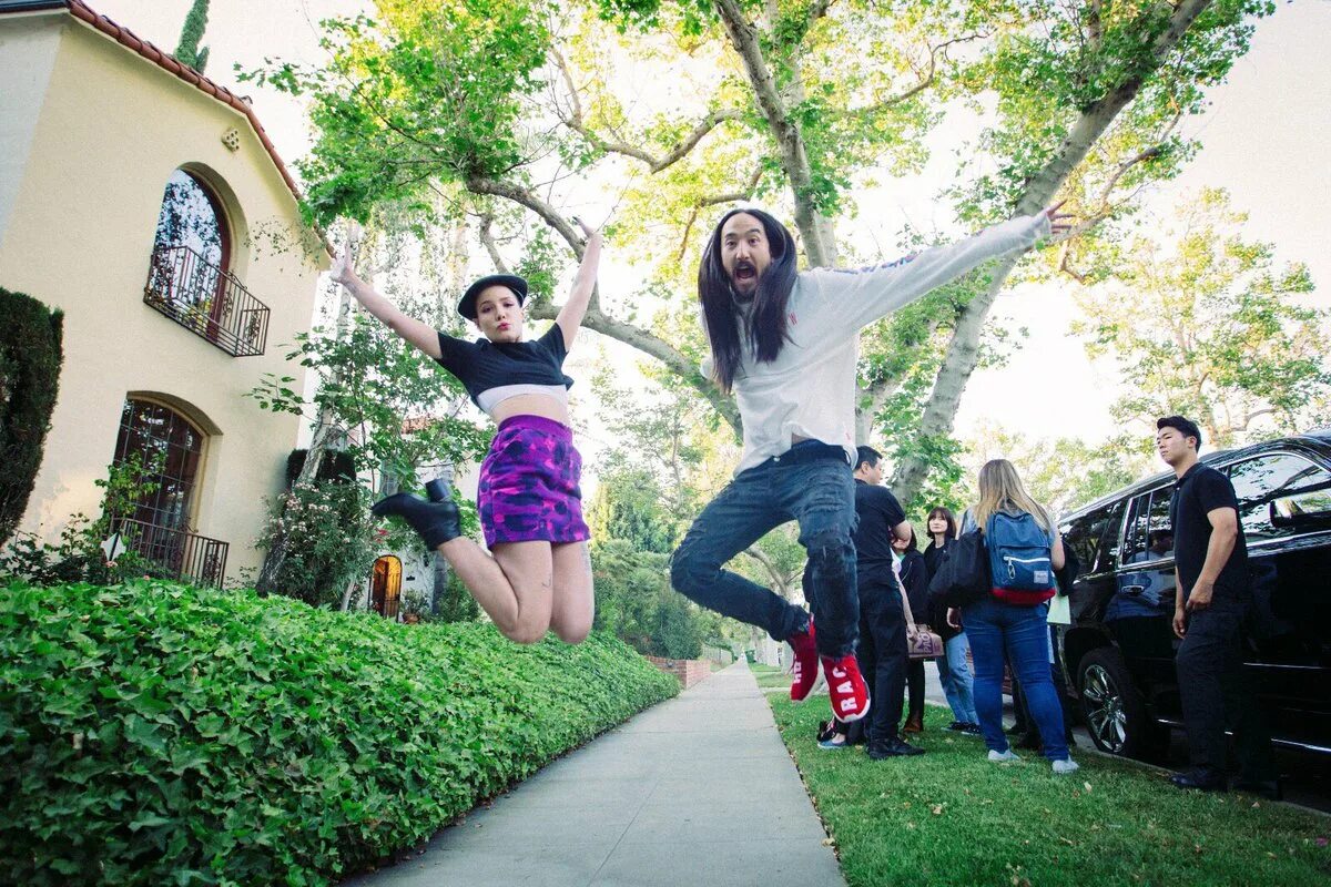 Steve aoki my head