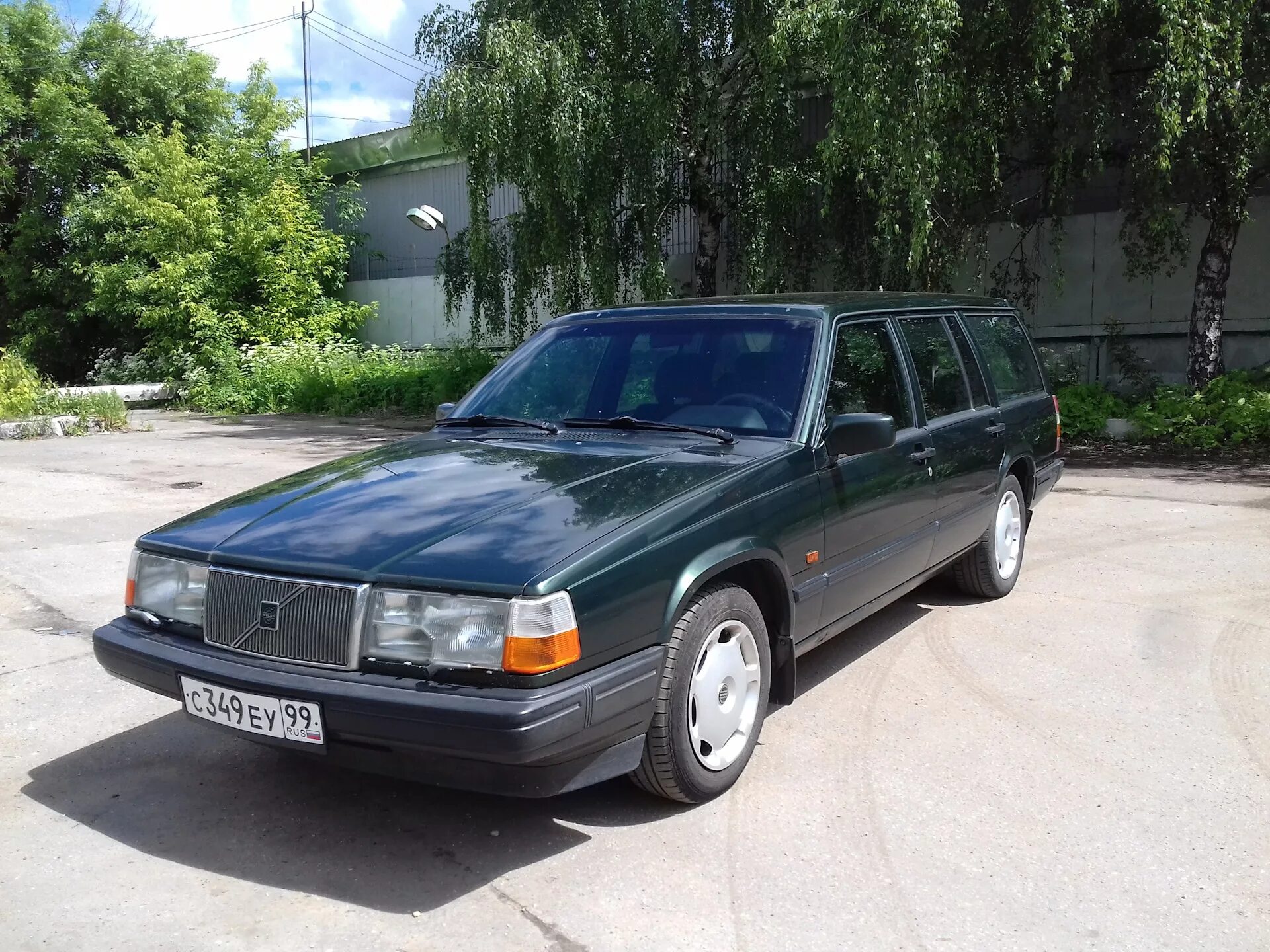 Авито б у купить вольво. Volvo 940 зеленая. Volvo 940 1996. Volvo 940 универсал. Вольво 940 универсал зелёный.