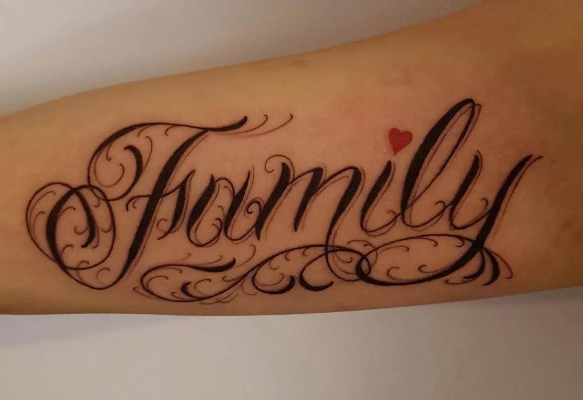 Тату надписи. Тату family. Тату family. Тату family. Татуировки надпись семья.