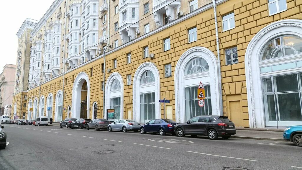 Москва, улица Гончарная дом 26 к.1. многоквартирный дом