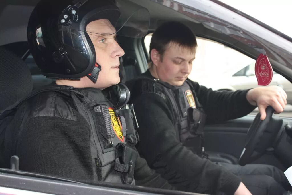 охрана витязь в европейском. витязь хабаровск охрана. чоо витязь. витязь охранники. охрана чоп витязь.