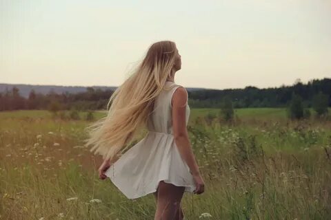 Показала белые места