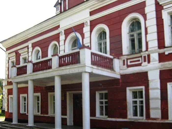 Г терны. Дом культуры сахарного завода большевик в с головчино. город терны.