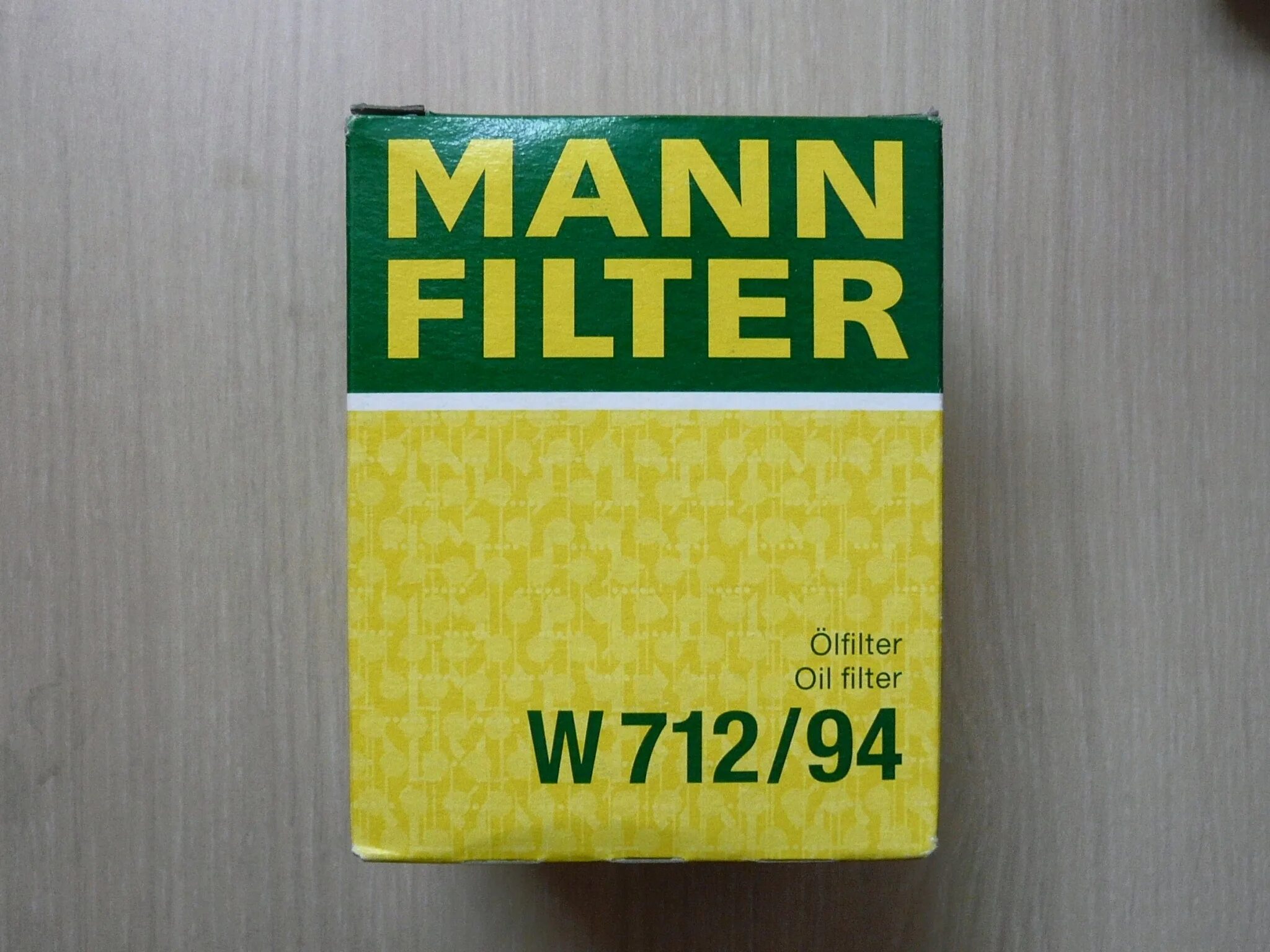 Фильтр масляный mann w7056. Фильтр манн 712. Масляный фильтр манн на шкоду рапид. Фильтр манн 712. Mann 712/95 фото.