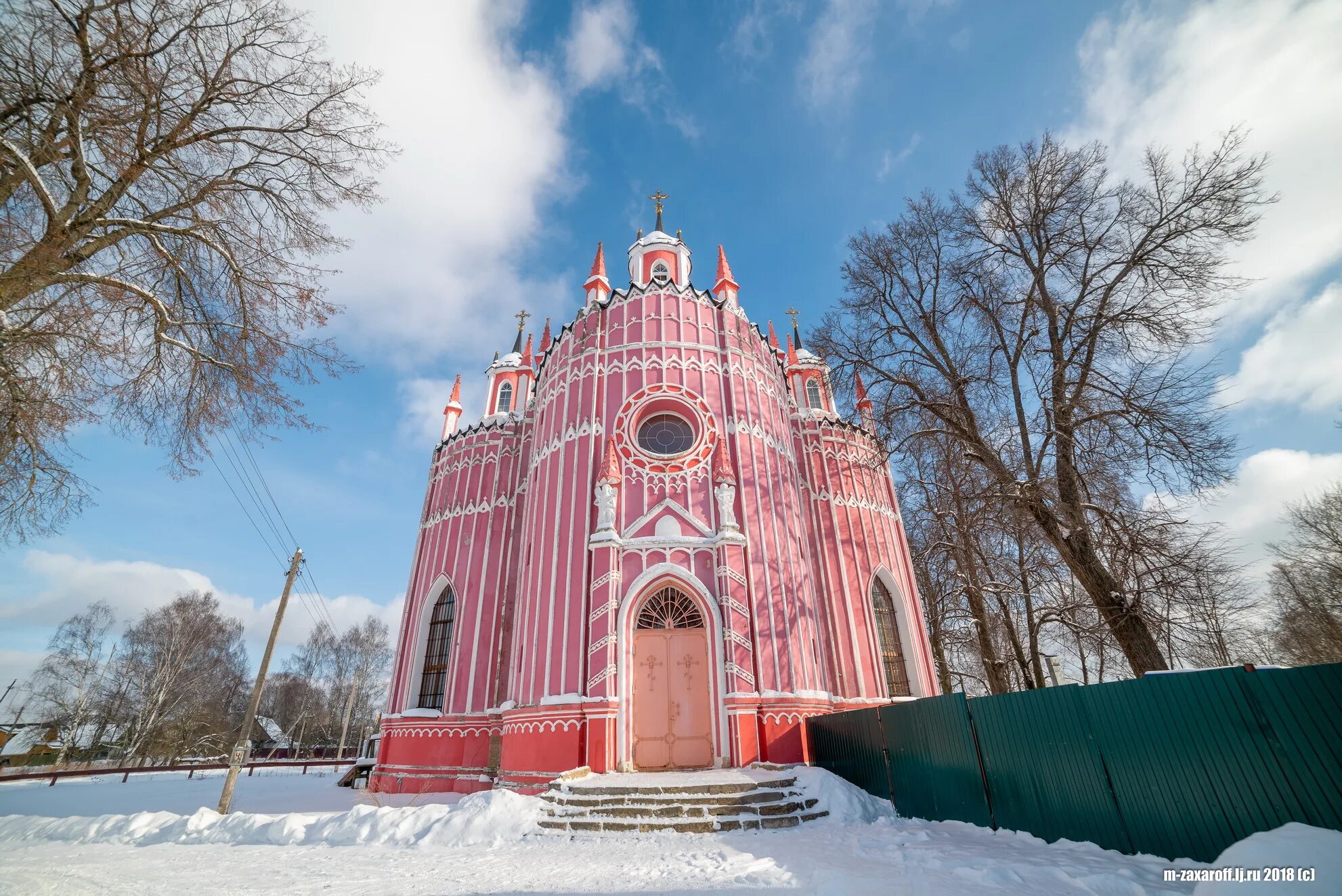 Деревня красное Тверская область Старицкий район Церковь. Преображенская Церковь село красное Старицкий район. Село красное Старицкий район Церковь. Село красное Тверская область храм Преображения Господня.