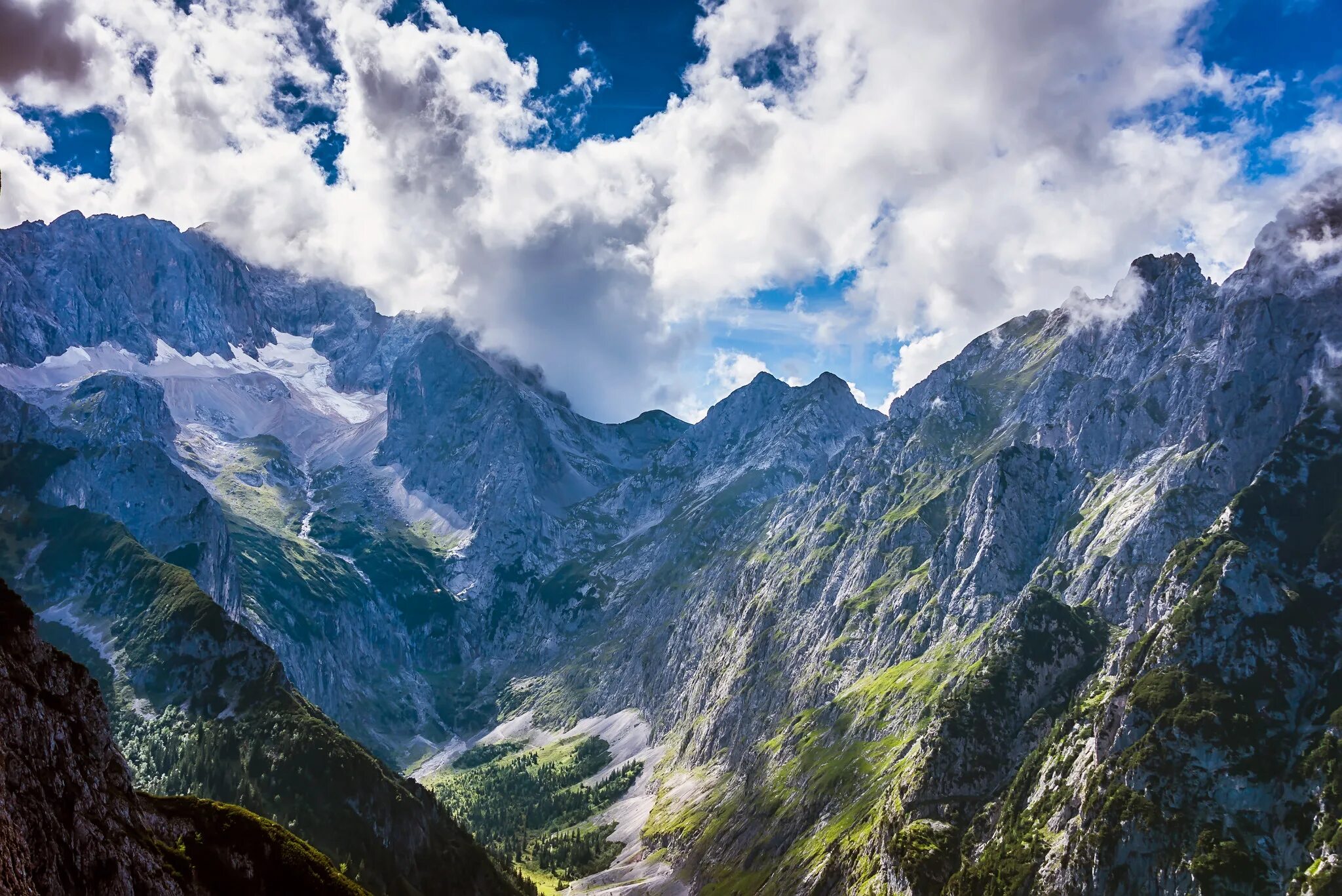 Пик Цугшпитце. Гора Zugspitze. Гора Цугшпитце в Германии. — Гора Цугшпитце (2962 м)..