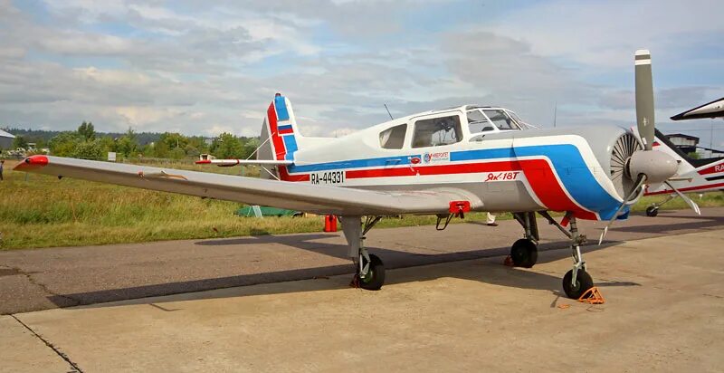 як 18. самолёт як-18т. 06. самолёт як-18т. як-18пм.