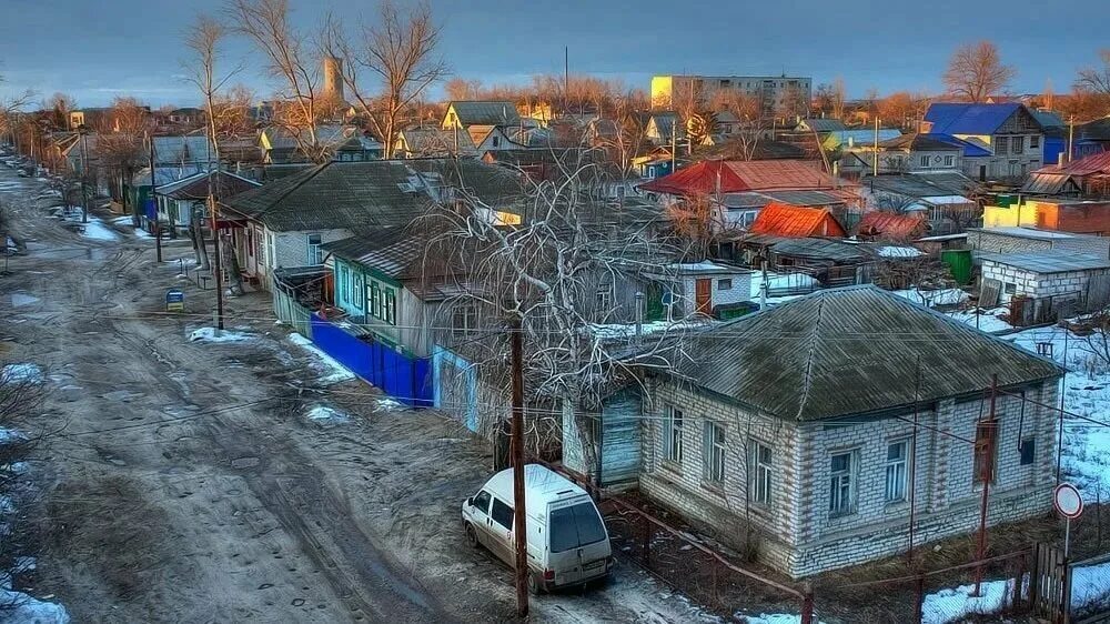 Памятники города урюпинска волгоградской области. Город урюпинск урюпинский район волгоградская область. Фонтанная площадь урюпинск. Памятник козе. Население урюпинска.