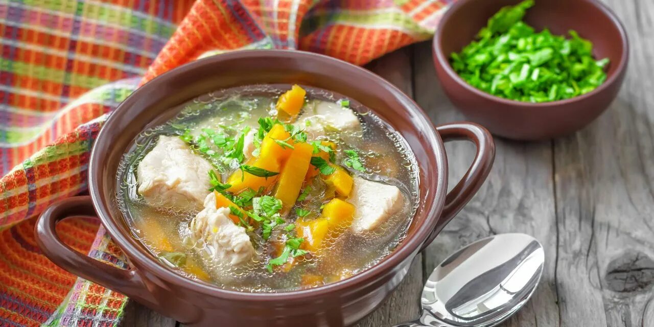 Какой суп приготовить на обед из свинины. Лывжа осетинская кухня. лывжа из говядины. суп татариахни. осетинский суп лывжа с говядиной.