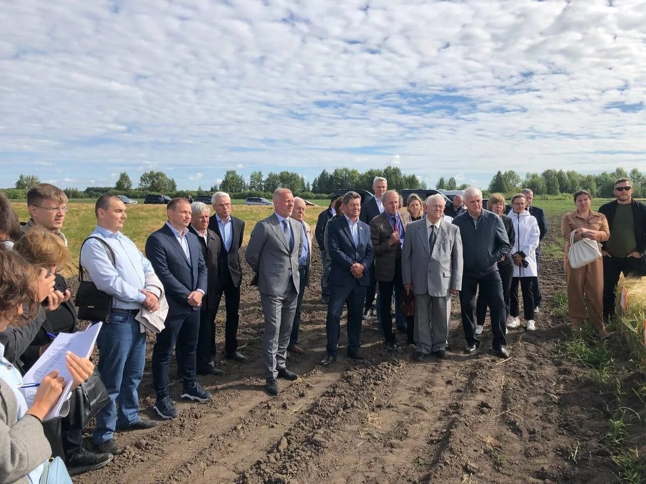 Рантамак сармановский район. Департамент агропромышленного комплекса тюмень. Апк тюменской области. Тюменская область апк символ. Департамент сельского хозяйства тюменской области.