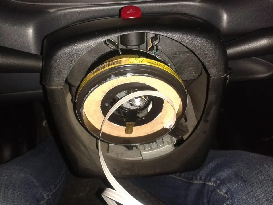 Снятие руля Ford Escort Mk6 (С подушкой безопасности) - Ford Escort Mk5, 1,8 л, 