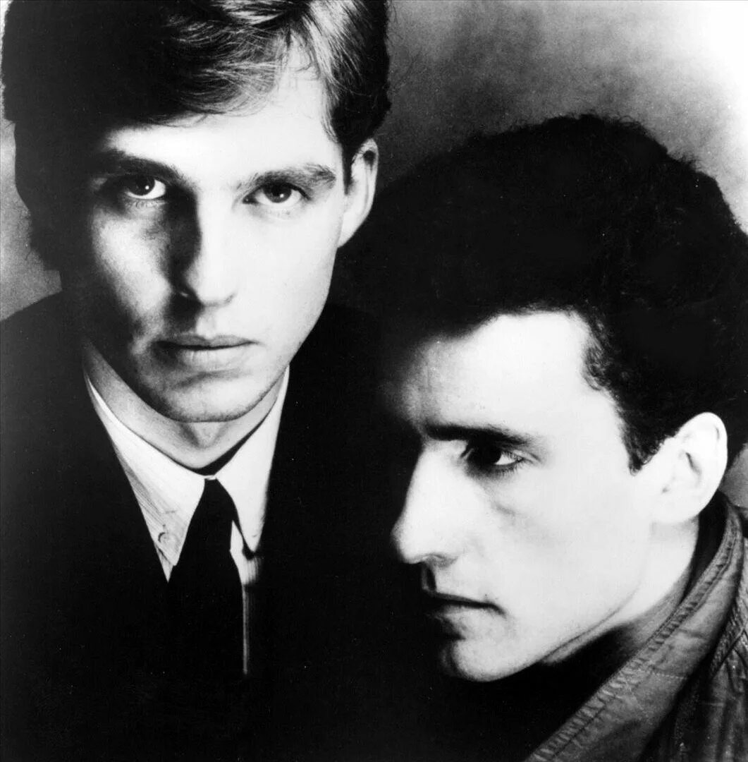 Omd группа. Группа orchestral manoeuvres in the dark. Orchestral manoeuvres in the dark orchestral manoeuvres in the dark 1980. Группа orchestral manoeuvres in the dark. Omd группа.