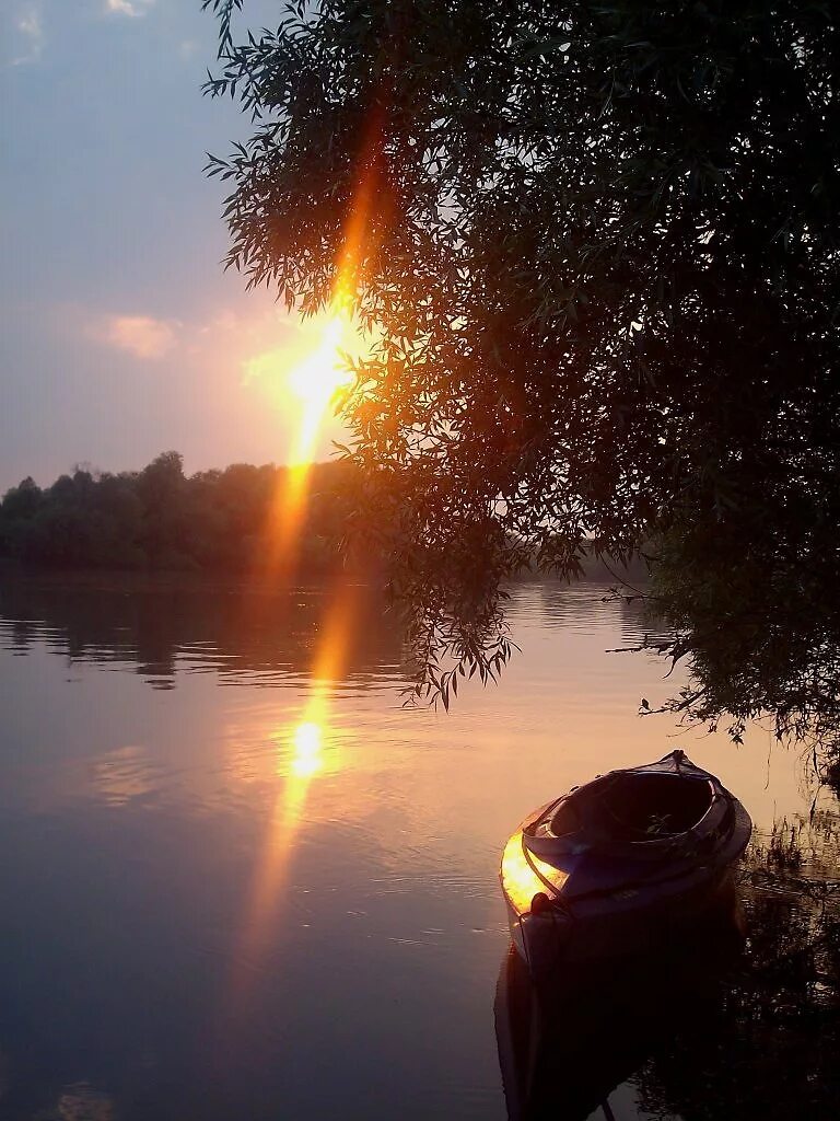 Был майский вечер. Майский вечер. Природа мая вечера. Красивый Майский вечер. Вечер в мае.